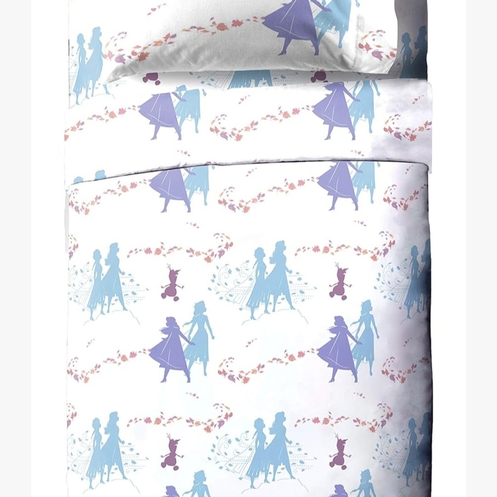 Full Sheets Disney Frozen 2 Sister Dots sheet set featuring Ann